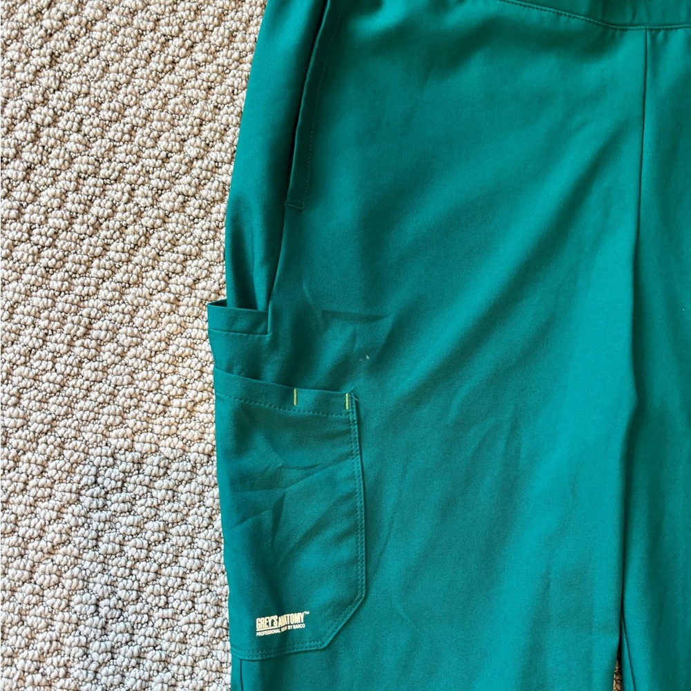 Grey's Anatomy Uniform Evolve Pants, Petite L - Picture 5 of 5
